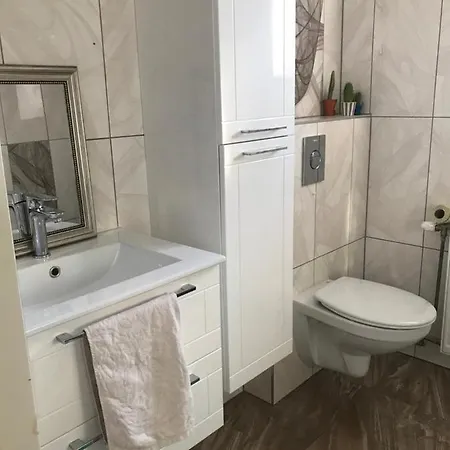 Kodumajutus Viimsis Eraldi 36m2-suurune Tuba Eramajas